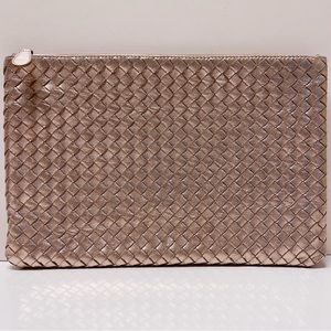 Bottega Veneta Intreciatto Woven Pink Rose Gold Leather Clutch Large Pouch Bag